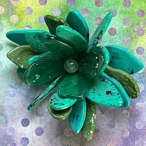 VINTAGE ARTISAN  Brooch Lucite Petal Flower